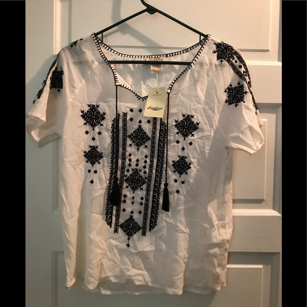 Short sleeve shirt by Lucky Brand